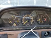 ✅ 1989 Mercedes-Benz 300 SE • VIN: WDBCA24D4KA431052 • Lot: 70130295. Listed on Copart with 168,665 mi. Free auction sales archive from the USA and detailed vehicle history report at DreamBid. Image 9.