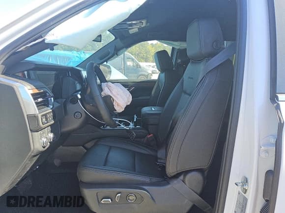 ✅ 2025 GMC Yukon Denali • VIN: 1GKS2DRL7SR231746 • Лот: 56225145. Опубликован ранее на Copart с пробегом 1 027 миль. Бесплатный доступ к архиву аукционных продаж из США и подробный отчёт об истории автомобиля на DreamBid. Изображение 7.