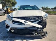 ✅ 2021 Kia Forte LXS • VIN: 3KPF24AD0ME294056 • Лот: 93725585. Опубликован ранее на Copart с пробегом 92 291 миль. Бесплатный доступ к архиву аукционных продаж из США и подробный отчёт об истории автомобиля на DreamBid. Изображение 5.