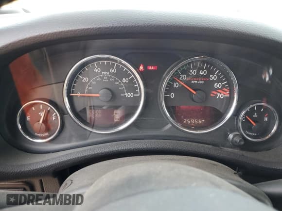 ✅ 2016 Jeep Wrangler Rubicon • VIN: 1C4BJWCG3GL275971 • Lot: 60329125. Listed on Copart with 25,956 mi. Free auction sales archive from the USA and detailed vehicle history report at DreamBid. Image 9.