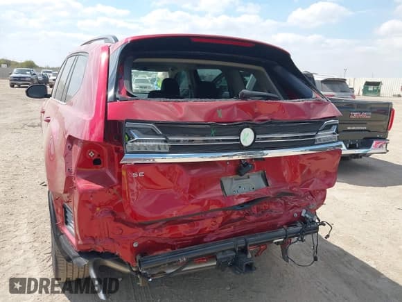 ✅ 2025 Volkswagen Atlas SE • VIN: 1V2WR2CAXSC544022 • Lot: 43440400. Listed on IAAI with 8,678 mi. Free auction sales archive from the USA and detailed vehicle history report at DreamBid. Image 6.