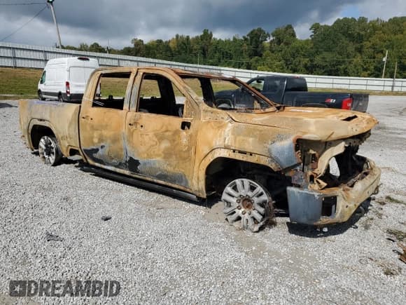 ✅ 2022 GMC Sierra 2500HD Denali • VIN: 1GT49REY2NF319222 • Lot: 85292325. Wystawiony na Copart z przebiegiem Nie podano. Bezpłatny archiwum sprzedaży aukcyjnych z USA i szczegółowy raport historii pojazdu na DreamBid. Zdjęcie 4.