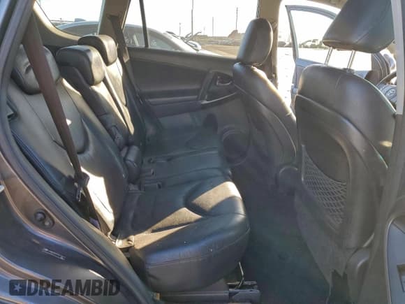 ✅ 2009 Toyota RAV4 Sport • VIN: JTMBK32V595073877 • Лот: 96414365. Опубликован ранее на Copart с пробегом 271 857 миль. Бесплатный доступ к архиву аукционных продаж из США и подробный отчёт об истории автомобиля на DreamBid. Изображение 11.