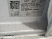 ✅ 2019 Chevrolet Silverado 1500 RST • VIN: 1GCRYEED4KZ208499 • Lot: 82109795. Wystawiony na Copart z przebiegiem 70 871 mil. Bezpłatny archiwum sprzedaży aukcyjnych z USA i szczegółowy raport historii pojazdu na DreamBid. Zdjęcie 12.