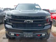 ✅ 2019 Chevrolet Silverado 1500 LT Trail Boss • VIN: 3GCPYFED4KG297004 • Lot: 42984504. Wystawiony na IAAI z przebiegiem 136 915 mil. Bezpłatny archiwum sprzedaży aukcyjnych z USA i szczegółowy raport historii pojazdu na DreamBid. Zdjęcie 12.