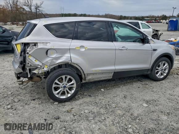 ✅ 2017 Ford Escape SE • VIN: 1FMCU0GD8HUA98799 • Лот: 93718195. Опубликован ранее на Copart с пробегом 78 740 миль. Бесплатный доступ к архиву аукционных продаж из США и подробный отчёт об истории автомобиля на DreamBid. Изображение 3.