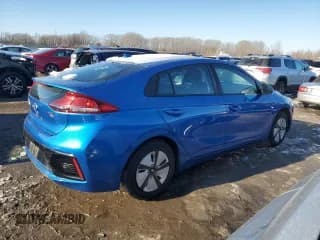 ✅ 2017 Hyundai Ioniq Blue • VIN: KMHC65LC0HU057121 • Lot: 88135165. Wystawiony na Copart z przebiegiem 150 366 mil. Bezpłatny archiwum sprzedaży aukcyjnych z USA i szczegółowy raport historii pojazdu na DreamBid. Zdjęcie 3.