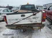 ✅ 2001 Chevrolet Silverado 2500HD LS • VIN: 1GCHK24U91Z301904 • Lot: 46806275. Listed on Copart with 221,596 mi. Free auction sales archive from the USA and detailed vehicle history report at DreamBid. Image 6.