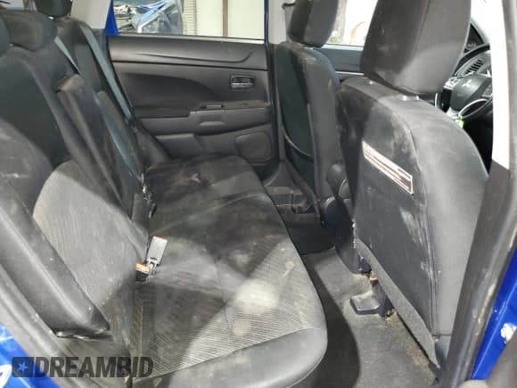 ✅ 2015 Mitsubishi Outlander GT • VIN: 4A4AR4AW4FE055852 • Лот: 64366535. Опубликован ранее на Copart с пробегом 173 870 миль. Бесплатный доступ к архиву аукционных продаж из США и подробный отчёт об истории автомобиля на DreamBid. Изображение 11.