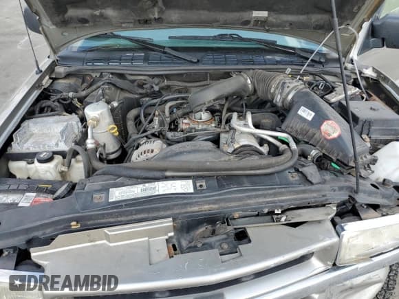 ✅ 2003 Chevrolet S-10 LS • VIN: 1GCDT13X83K186905 • Лот: 72262374. Опубликован ранее на Copart с пробегом 222 081 миль. Бесплатный доступ к архиву аукционных продаж из США и подробный отчёт об истории автомобиля на DreamBid. Изображение 13.