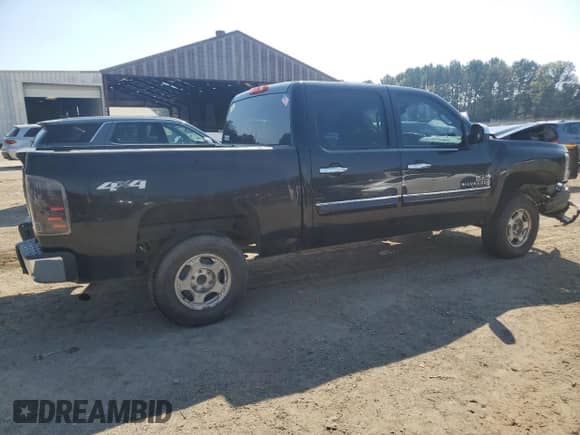 2011 Chevrolet Silverado 1500 LT с VIN 3GCPKSE34BG360183, выставлен на аукционе Copart как лот 84203935 с пробегом Не указан миль и Списание • Salvage title. История ставок и продаж доступна на DreamBid. Изображение 3.
