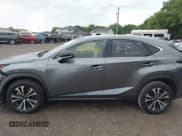 ✅ 2021 Lexus NX 300 F Sport • VIN: JTJSARDZ7M2260275 • Lot: 42598093. Wystawiony na IAAI z przebiegiem 32 943 mil. Bezpłatny archiwum sprzedaży aukcyjnych z USA i szczegółowy raport historii pojazdu na DreamBid. Zdjęcie 14.