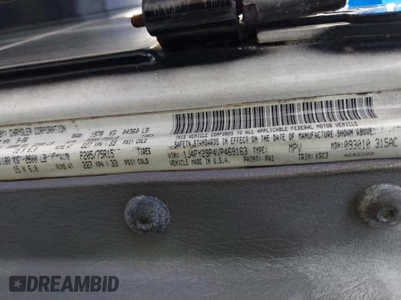 ✅ 1997 Jeep Wrangler SE • VIN: 1J4FY29P4VP469163 • Lot: 43611180. Listed on IAAI with 172,532 mi. Free auction sales archive from the USA and detailed vehicle history report at DreamBid. Image 9.