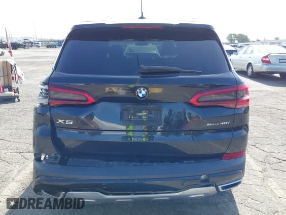 ✅ 2020 BMW X5 sDrive40i • VIN: 5UXCR4C0XL9B43349 • Lot: 42998347. Wystawiony na IAAI z przebiegiem 61 346 mil. Bezpłatny archiwum sprzedaży aukcyjnych z USA i szczegółowy raport historii pojazdu na DreamBid. Zdjęcie 16.