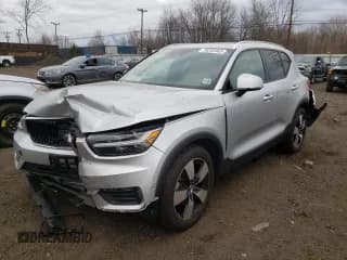 ✅ 2019 Volvo XC40 Momentum • VIN: YV4162UKXK2145710 • Lot: 39250463. Wystawiony na Copart z przebiegiem Nie podano. Bezpłatny archiwum sprzedaży aukcyjnych z USA i szczegółowy raport historii pojazdu na DreamBid. Zdjęcie 1.
