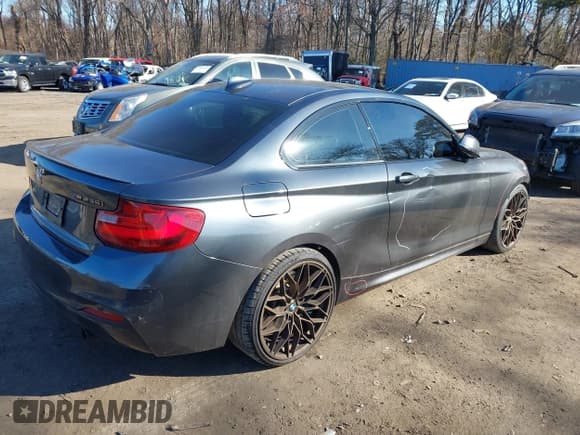 ✅ 2016 BMW 2 Series M235i • VIN: WBA1J7C57GV360085 • Лот: 41544229. Опубликован ранее на IAAI с пробегом 45 631 миль. Бесплатный доступ к архиву аукционных продаж из США и подробный отчёт об истории автомобиля на DreamBid. Изображение 4.