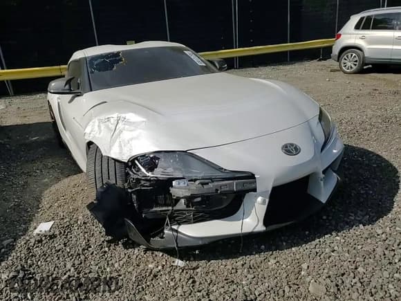 ✅ 2021 Toyota Supra Premium • VIN: WZ1DB0C04MW043767 • Lot: 85313165. Listed on Copart with 52,486 mi. Free auction sales archive from the USA and detailed vehicle history report at DreamBid. Image 13.