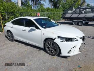 ✅ 2019 Lexus ES 350 Luxury • VIN: 58ABZ1B14KU026434 • Lot: 43663992. Wystawiony na IAAI z przebiegiem 97 077 mil. Bezpłatny archiwum sprzedaży aukcyjnych z USA i szczegółowy raport historii pojazdu na DreamBid. Zdjęcie 1.
