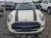 2016 MINI Hardtop с VIN WMWXP5C50G3B76103, выставлен на аукционе Copart как лот 90336915 с пробегом 56 290 миль миль и Списание • Salvage title. История ставок и продаж доступна на DreamBid. Изображение 5.