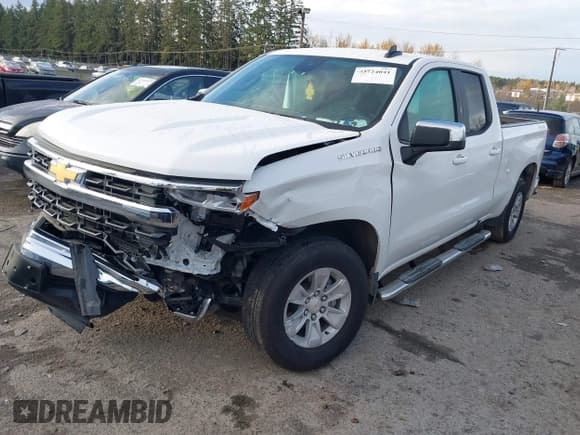 ✅ 2025 Chevrolet Silverado 1500 • VIN: 1GCRKDED1SZ239964 • Лот: 43724041. Опубликован ранее на IAAI с пробегом 13 209 миль. Бесплатный доступ к архиву аукционных продаж из США и подробный отчёт об истории автомобиля на DreamBid. Изображение 17.