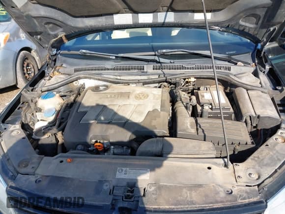 ✅ 2012 Volkswagen Jetta TDI w/Premium & Nav • VIN: 3VWLL7AJ3CM004336 • Lot: 42380154. Wystawiony na IAAI z przebiegiem 180 291 mil. Bezpłatny archiwum sprzedaży aukcyjnych z USA i szczegółowy raport historii pojazdu na DreamBid. Zdjęcie 10.