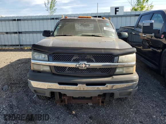 ✅ 2003 Chevrolet Silverado 1500 LS • VIN: 1GCEK14T23Z122286 • Lot: 55646525. Listed on Copart with 260,875 mi. Free auction sales archive from the USA and detailed vehicle history report at DreamBid. Image 5.