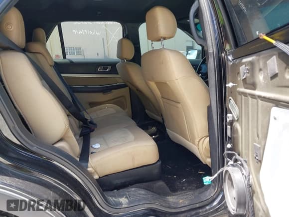 ✅ 2016 Ford Explorer • VIN: 1FM5K7BH4GGA29459 • Лот: 42150933. Опубликован ранее на IAAI с пробегом 220 445 миль. Бесплатный доступ к архиву аукционных продаж из США и подробный отчёт об истории автомобиля на DreamBid. Изображение 8.