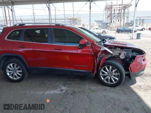 ✅ 2017 Jeep Cherokee Limited • VIN: 1C4PJLDB1HW522542 • Лот: 42473966. Опубликован ранее на IAAI с пробегом 148 049 миль. Бесплатный доступ к архиву аукционных продаж из США и подробный отчёт об истории автомобиля на DreamBid. Изображение 13.