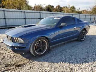 ✅ 2007 Ford Mustang Deluxe • VIN: 1ZVFT80N375315316 • Lot: 91850815. Listed on Copart with 180,175 mi. Free auction sales archive from the USA and detailed vehicle history report at DreamBid. Image 1.