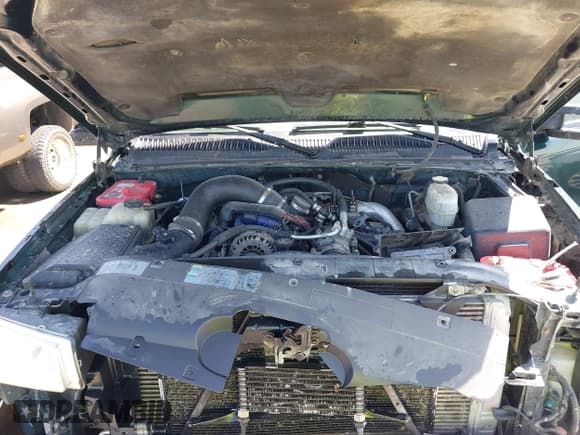 ✅ 2005 Chevrolet Silverado 2500HD LS • VIN: 1GCHK232X5F925606 • Lot: 42553752. Wystawiony na IAAI z przebiegiem 287 123 mil. Bezpłatny archiwum sprzedaży aukcyjnych z USA i szczegółowy raport historii pojazdu na DreamBid. Zdjęcie 10.