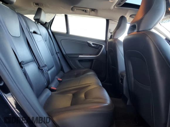 ✅ 2016 Volvo V60 T5 Drive-E Premier • VIN: YV140MEK0G1306407 • Lot: 69506515. Listed on Copart with 107,630 mi. Free auction sales archive from the USA and detailed vehicle history report at DreamBid. Image 10.