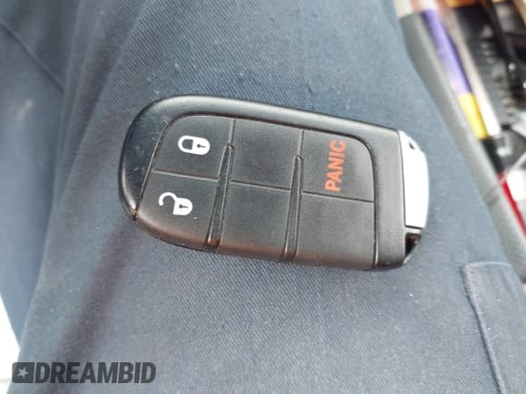 ✅ 2019 Jeep Grand Cherokee Upland • VIN: 1C4RJFAG8KC773206 • Lot: 42059861. Listed on IAAI with 81,439 mi. Free auction sales archive from the USA and detailed vehicle history report at DreamBid. Image 11.