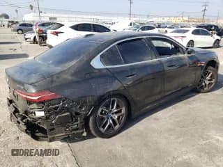 ✅ 2024 BMW i5 eDrive40 • VIN: WBY33FK04RCR61828 • Лот: 75008794. Опубликован ранее на Copart с пробегом 11 905 миль. Бесплатный доступ к архиву аукционных продаж из США и подробный отчёт об истории автомобиля на DreamBid. Изображение 3.