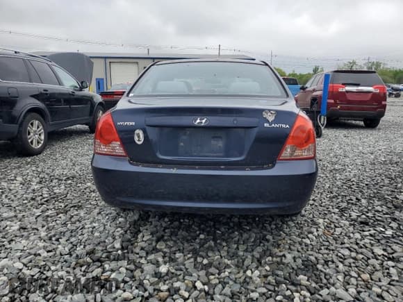 ✅ 2005 Hyundai Elantra GLS • VIN: KMHDN46D35U100870 • Lot: 57279485. Wystawiony na Copart z przebiegiem 146 400 mil. Bezpłatny archiwum sprzedaży aukcyjnych z USA i szczegółowy raport historii pojazdu na DreamBid. Zdjęcie 6.