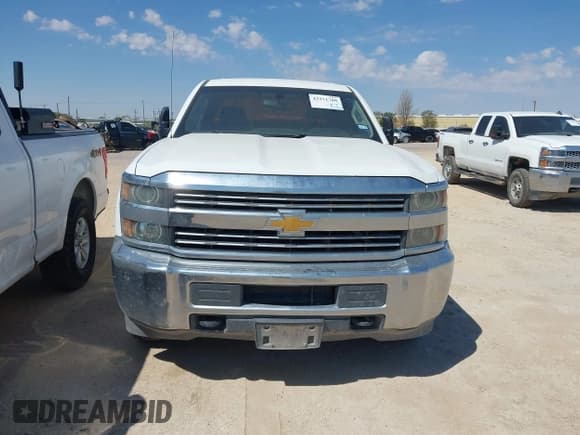 ✅ 2017 Chevrolet Silverado 2500HD Work Truck • VIN: 1GC1KUEG5HF217368 • Lot: 43271780. Wystawiony na IAAI z przebiegiem 282 397 mil. Bezpłatny archiwum sprzedaży aukcyjnych z USA i szczegółowy raport historii pojazdu na DreamBid. Zdjęcie 10.