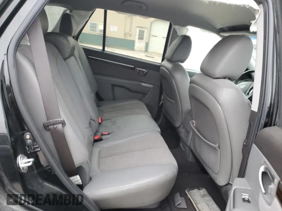 ✅ 2011 Hyundai Santa Fe SE • VIN: 5XYZHDAG6BG005381 • Lot: 81718484. Listed on Copart with 96,325 mi. Free auction sales archive from the USA and detailed vehicle history report at DreamBid. Image 10.
