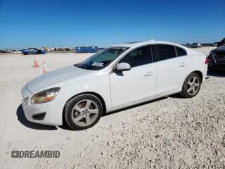 ✅ 2012 Volvo S60 T5 • VIN: YV1622FS9C2028536 • Lot: 92066015. Wystawiony na Copart z przebiegiem 138 383 mil. Bezpłatny archiwum sprzedaży aukcyjnych z USA i szczegółowy raport historii pojazdu na DreamBid. Zdjęcie 1.