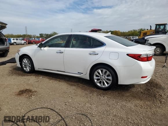 ✅ 2014 Lexus ES 300h • VIN: JTHBW1GG7E2066507 • Lot: 87070385. Listed on Copart with 192,440 mi. Free auction sales archive from the USA and detailed vehicle history report at DreamBid. Image 2.