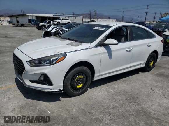 ✅ 2018 Hyundai Sonata SE • VIN: 5NPE24AF3JH700450 • Lot: 66043935. Wystawiony na Copart z przebiegiem Nie podano. Bezpłatny archiwum sprzedaży aukcyjnych z USA i szczegółowy raport historii pojazdu na DreamBid. Zdjęcie 1.