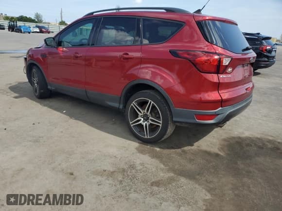 ✅ 2019 Ford Escape SEL • VIN: 1FMCU0HD7KUA88173 • Lot: 70126525. Listed on Copart with 95,789 mi. Free auction sales archive from the USA and detailed vehicle history report at DreamBid. Image 2.