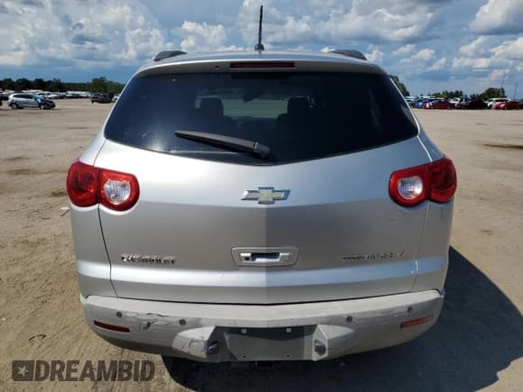 ✅ 2009 Chevrolet Traverse 2LT • VIN: 1GNER23D99S131281 • Lot: 69707004. Wystawiony na Copart z przebiegiem 163 080 mil. Bezpłatny archiwum sprzedaży aukcyjnych z USA i szczegółowy raport historii pojazdu na DreamBid. Zdjęcie 6.