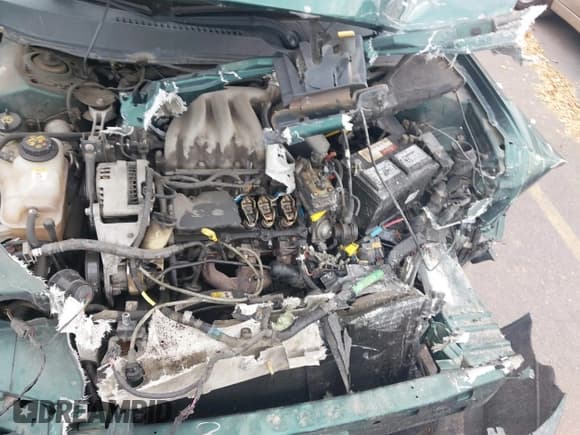 ✅ 2000 Ford Taurus SES • VIN: 1FAFP5528YG153182 • Lot: 43699811. Listed on IAAI with 100,265 mi. Free auction sales archive from the USA and detailed vehicle history report at DreamBid. Image 10.