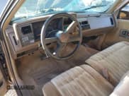 ✅ 1994 Chevrolet Silverado 1500 • VIN: 2GCEC19H3R1164159 • Lot: 84582515. Wystawiony na Copart z przebiegiem 177 437 mil. Bezpłatny archiwum sprzedaży aukcyjnych z USA i szczegółowy raport historii pojazdu na DreamBid. Zdjęcie 8.