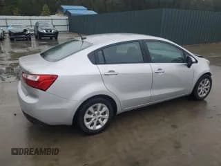 ✅ 2014 Kia Rio LX • VIN: KNADM4A35E6352742 • Lot: 89929155. Wystawiony na Copart z przebiegiem 104 773 mil. Bezpłatny archiwum sprzedaży aukcyjnych z USA i szczegółowy raport historii pojazdu na DreamBid. Zdjęcie 3.