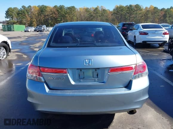 ✅ 2011 Honda Accord LX • VIN: 1HGCP2F35BA068380 • Lot: 43598371. Listed on IAAI with 199,243 mi. Free auction sales archive from the USA and detailed vehicle history report at DreamBid. Image 16.