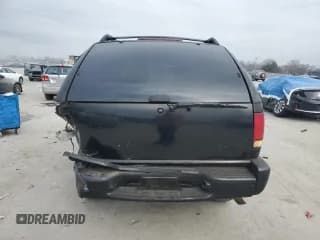 ✅ 2003 Chevrolet Blazer LS • VIN: 1GNCS18X13K164498 • Lot: 44056435. Wystawiony na Copart z przebiegiem 203 903 mil. Bezpłatny archiwum sprzedaży aukcyjnych z USA i szczegółowy raport historii pojazdu na DreamBid. Zdjęcie 6.