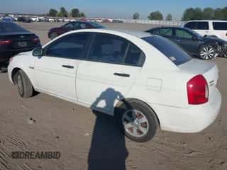 ✅ 2007 Hyundai Accent GLS • VIN: KMHCN46C37U089942 • Lot: 43439882. Wystawiony na IAAI z przebiegiem 117 698 mil. Bezpłatny archiwum sprzedaży aukcyjnych z USA i szczegółowy raport historii pojazdu na DreamBid. Zdjęcie 3.