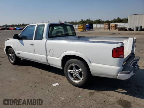 1995 Chevrolet S-10 LS с VIN 1GCCS1946SK113428, выставлен на аукционе Copart как лот 76366754 с пробегом 200 417 миль миль и Списание • Salvage title. История ставок и продаж доступна на DreamBid. Изображение 2.