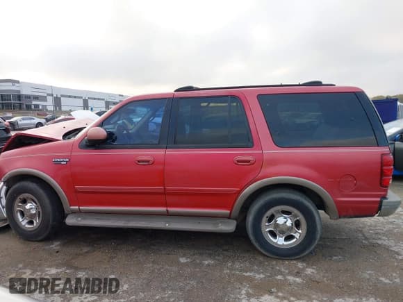 ✅ 2001 Ford Expedition Eddie Bauer • VIN: 1FMRU17W61LA89094 • Лот: 43743992. Опубликован ранее на IAAI с пробегом Не указан. Бесплатный доступ к архиву аукционных продаж из США и подробный отчёт об истории автомобиля на DreamBid. Изображение 13.