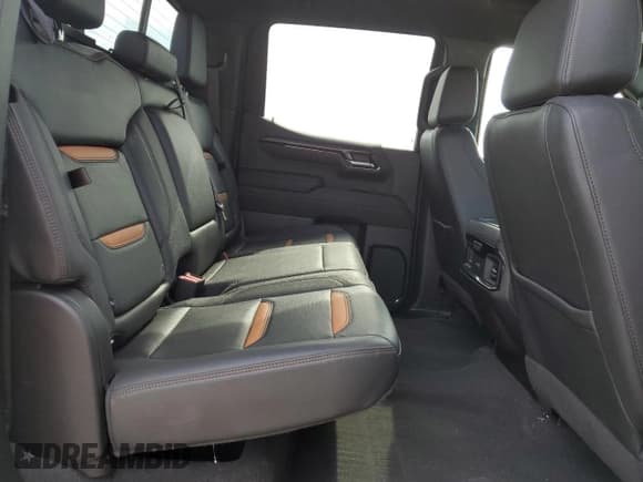 ✅ 2023 GMC Sierra 1500 AT4 • VIN: 1GTUUEE80PZ136104 • Lot: 83977275. Listed on Copart with 32,748 mi. Free auction sales archive from the USA and detailed vehicle history report at DreamBid. Image 10.